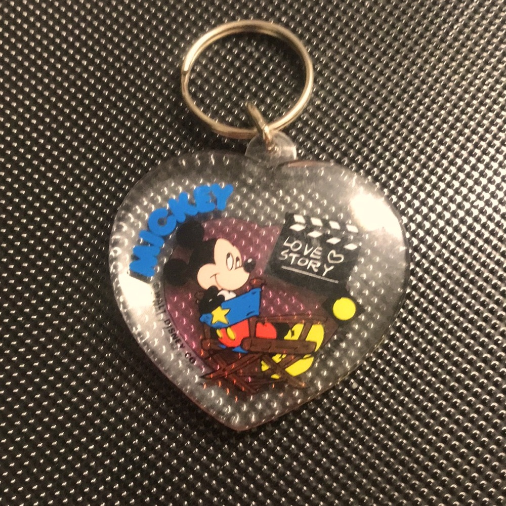 Vintage 90s Walt Disney Mickey Mouse Heart Keychain